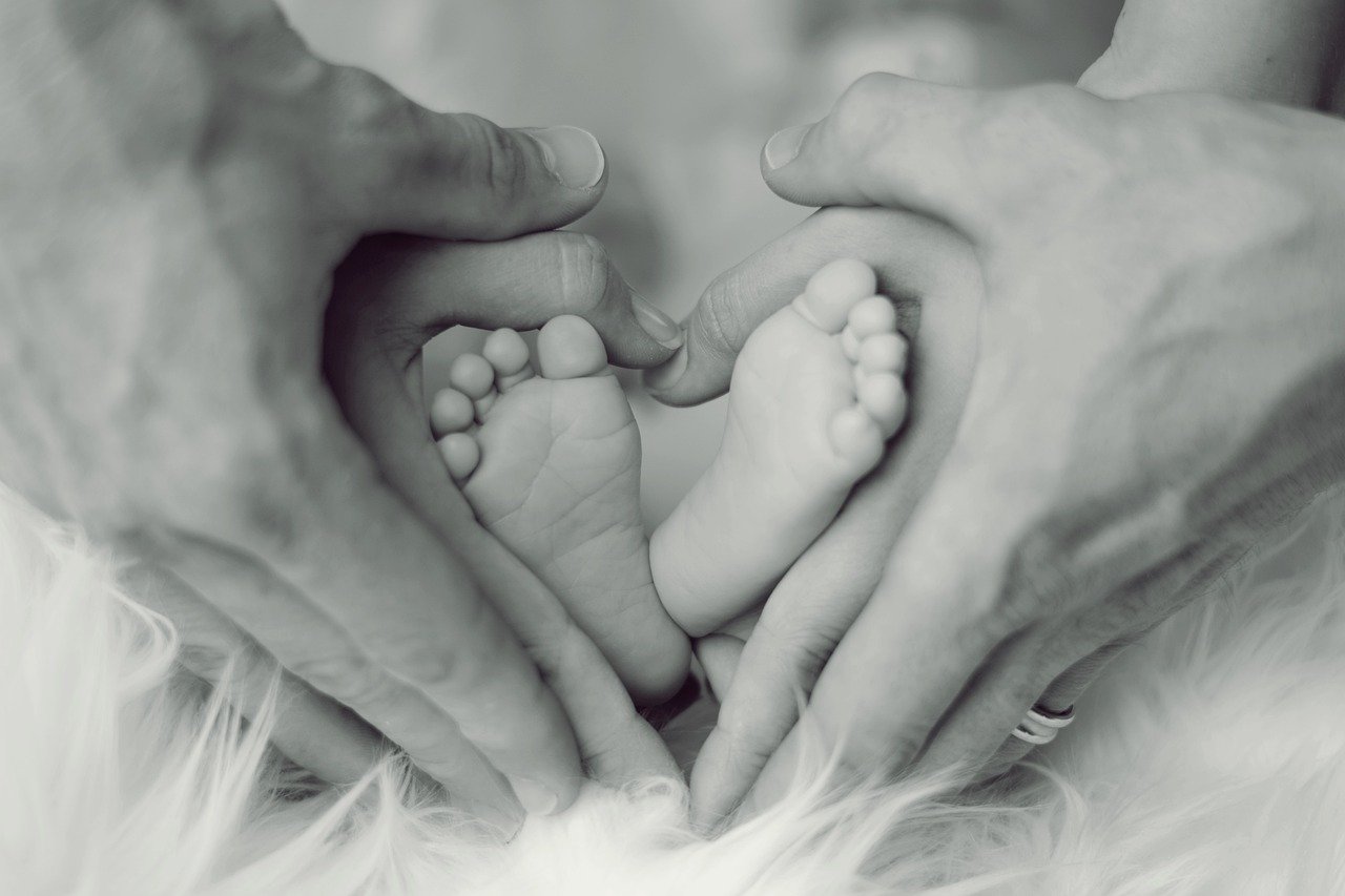 Mesurer le pied de bébé